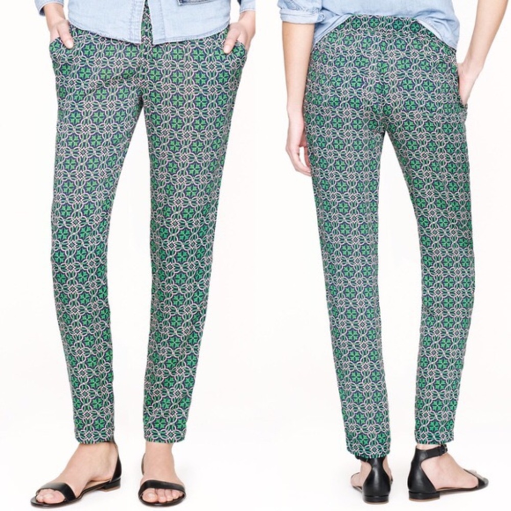 NWT Campbell Capri in Lattice Medallion